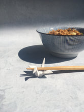 Indlæs billede til gallerivisning Spisepindeholdere