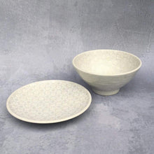 Indlæs billede til gallerivisning Hvid skål med stjernemønster