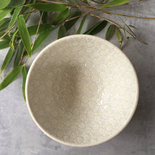 Indlæs billede til gallerivisning Hvid skål med stjernemønster