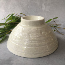 Indlæs billede til gallerivisning Hvid skål med stjernemønster