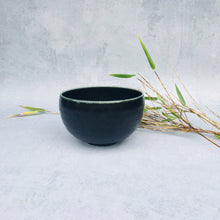 Indlæs billede til gallerivisning Lille sort bowl - U-formet