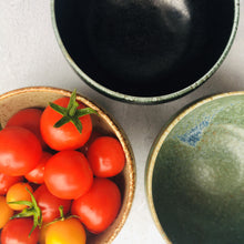 Indlæs billede til gallerivisning Lille sandfarvet bowl - U-formet