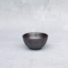 Indlæs billede til gallerivisning Sake-kop - Skinnende brun