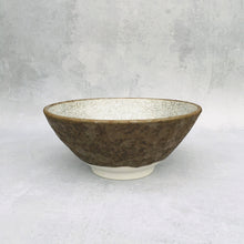 Indlæs billede til gallerivisning Brun og hvid bowl - stor